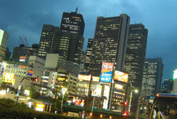 新宿夜景ー歌舞伎町付近からの眺め