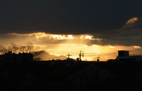 夕景の皿倉山